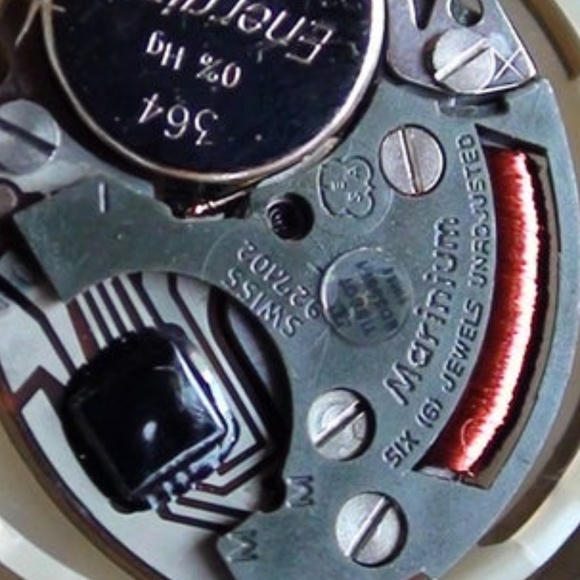 Tissot Swiss Wrist Watch Women in Excellent Condition main image 7